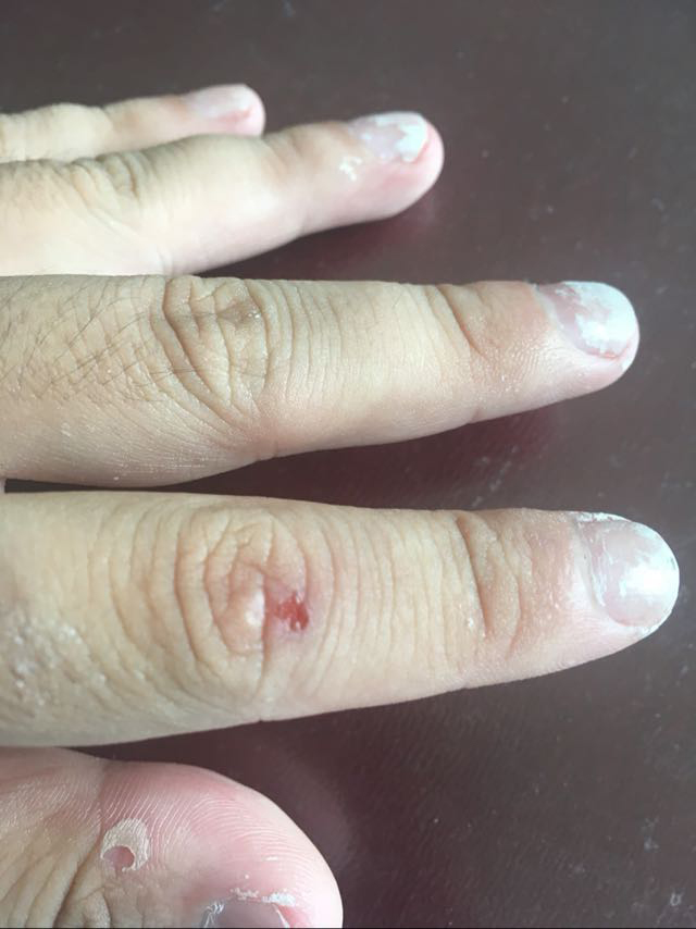 瓷磚美縫自己可以動(dòng)手做嗎