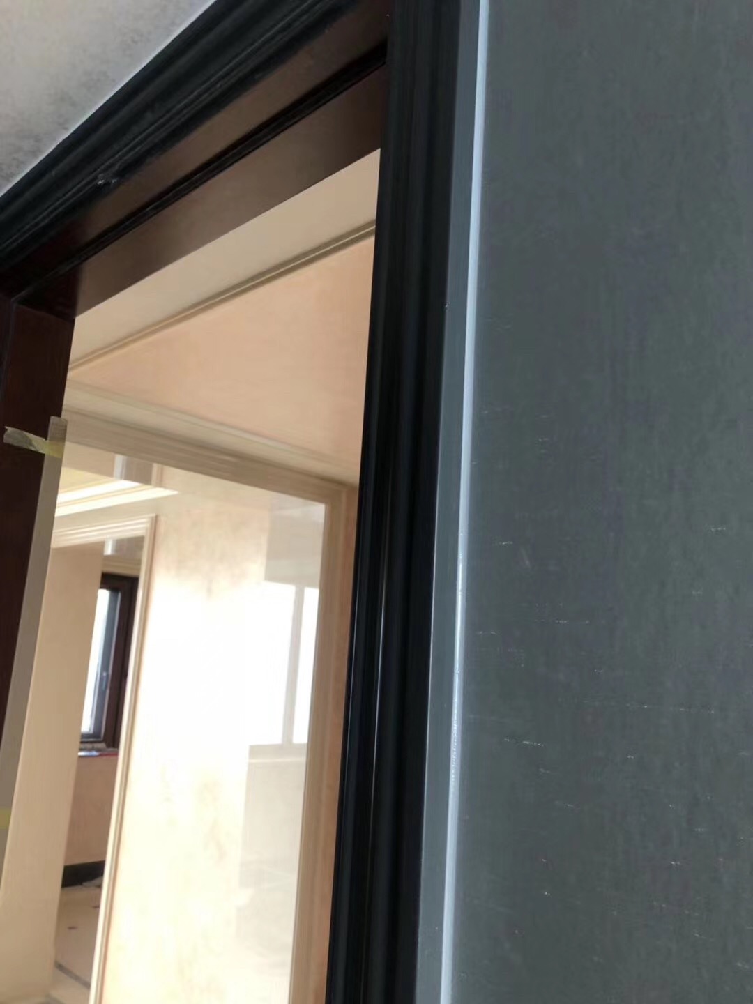 玻璃膠和美容膠，哪種更好？